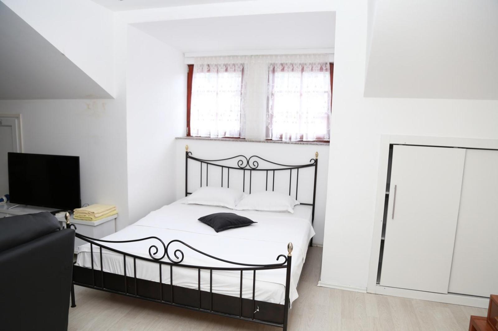 Hotel Venisi Prizren Exteriör bild