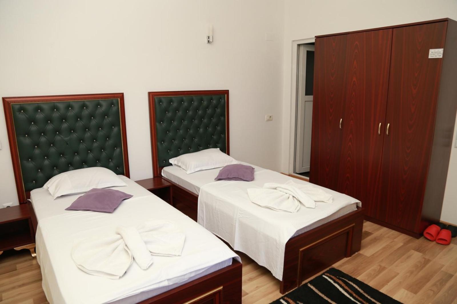 Hotel Venisi Prizren Exteriör bild