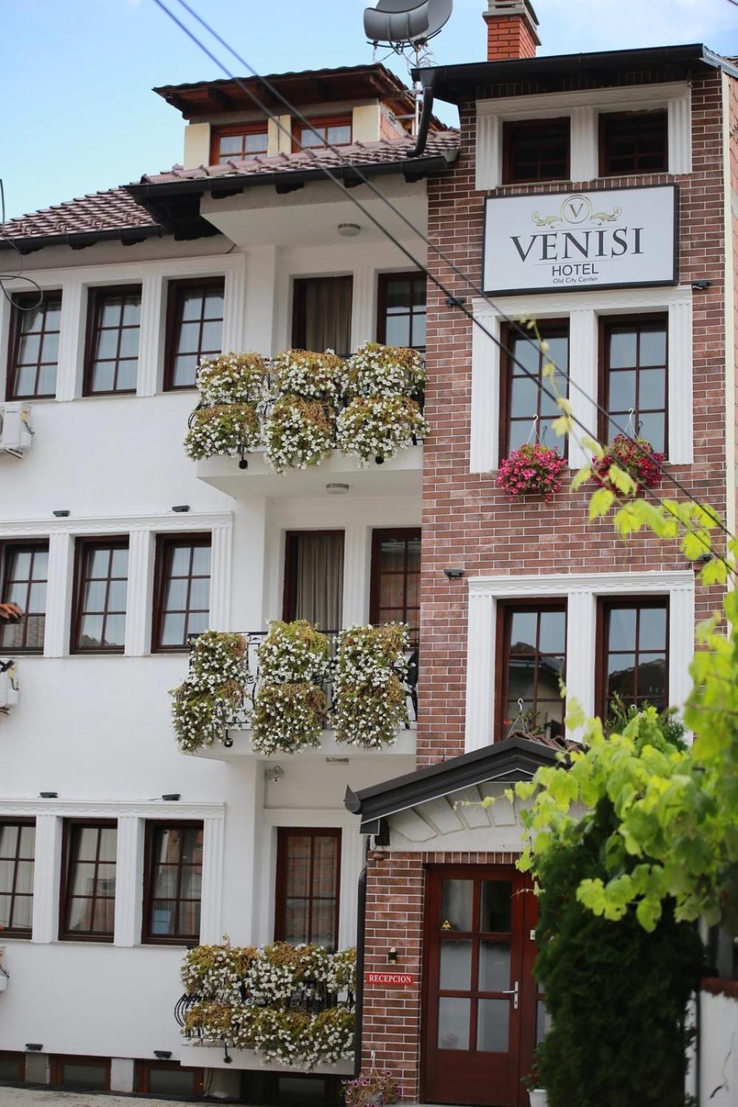 Hotel Venisi Prizren Exteriör bild
